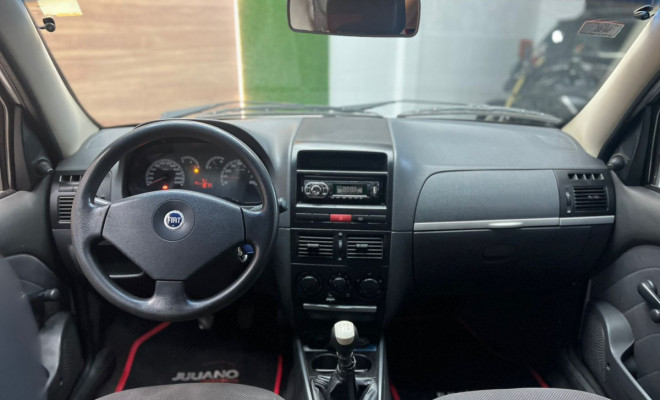 Fiat Palio ELX 1.0 Fire/30 Anos F. Flex 8V 4p 2006 Flex-4