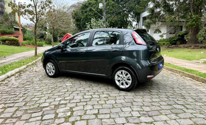 Fiat Punto ATTRACTIVE 1.4 Fire Flex 8V 5p 2014 Flex-9