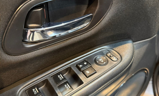 Honda HR-V LX 1.8 Flexone 16V 5p Aut. 2016 Flex-10