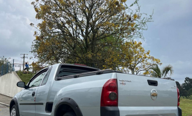 GM - Chevrolet MONTANA 1.4 8V Conquest ECONOFLEX  2p 2008 Flex-8
