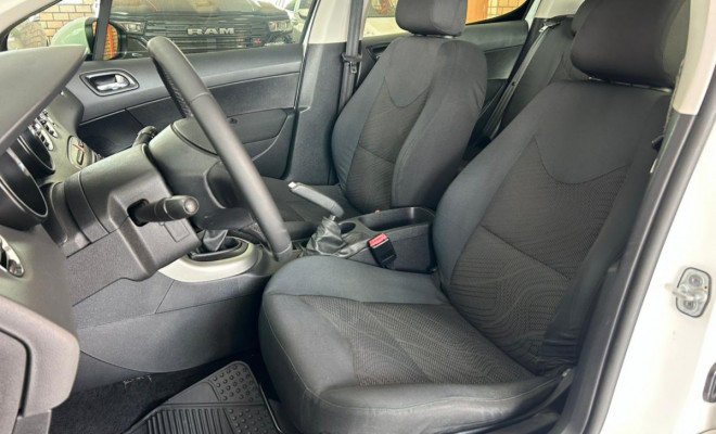 Peugeot 308 Active 1.6 Flex 16V 5p mec. 2013 Flex-10