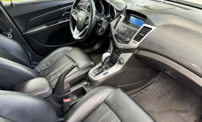GM - Chevrolet CRUZE LT 1.8 16V FlexPower 4p Aut. 2013 Flex-5