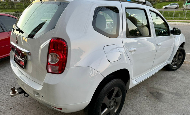 Renault DUSTER Dynamique 2.0 Hi-Flex - 2013-2