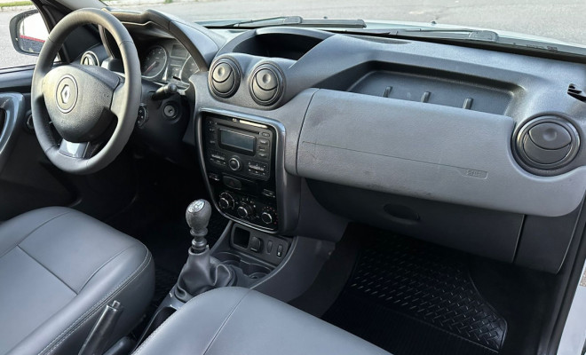Renault DUSTER Dynamique 2.0 Hi-Flex - 2013-8