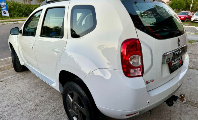 Renault DUSTER Dynamique 2.0 Hi-Flex - 2013-3