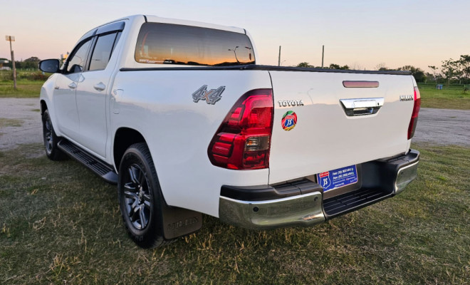 Toyota Hilux CD SR 4x4 2.8 TDI Diesel Aut. 2022 Diesel-2