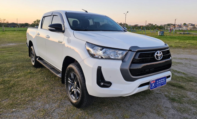 Toyota Hilux CD SR 4x4 2.8 TDI Diesel Aut. 2022 Diesel