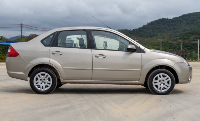 Ford Fiesta Sedan 1.0 8V Flex 4p 2009 Flex-5