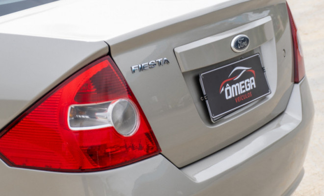 Ford Fiesta Sedan 1.0 8V Flex 4p 2009 Flex-8