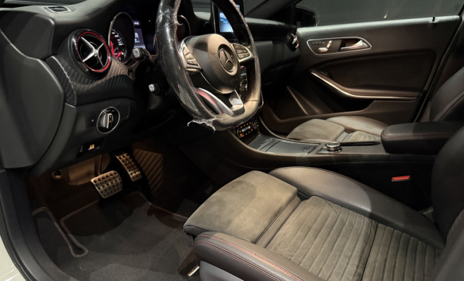 Mercedes-Benz Classe A 250 2.0 TB Sport Aut. 2016 Gasolina-4