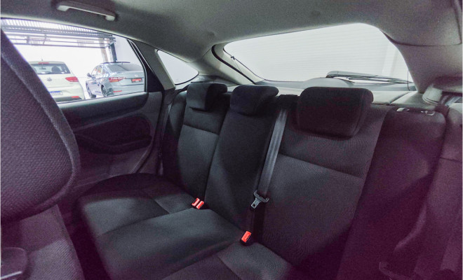 Ford Focus 1.6 S/SE/SE Plus Flex 8V/16V  5p 2012 Flex-8
