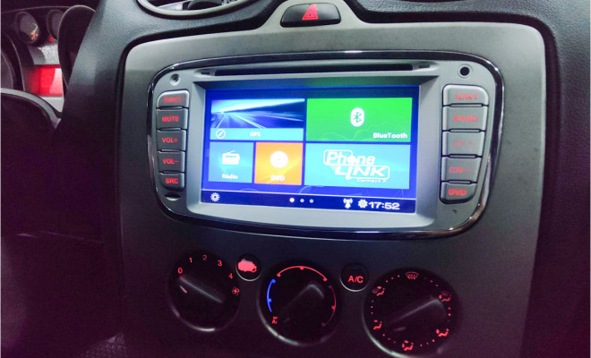 Ford Focus 1.6 S/SE/SE Plus Flex 8V/16V  5p 2012 Flex-12