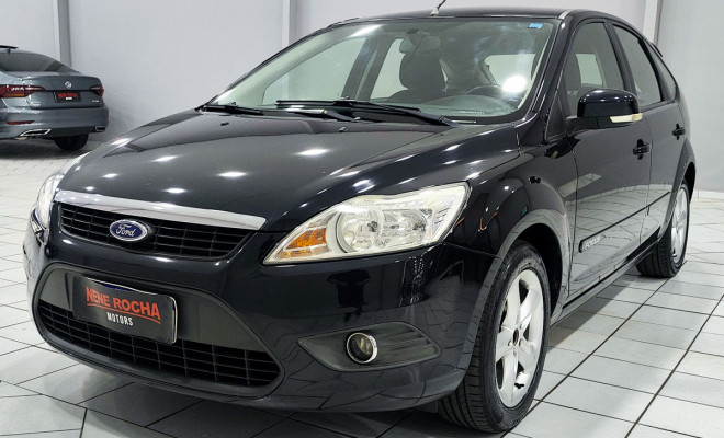 Ford Focus 1.6 S/SE/SE Plus Flex 8V/16V  5p 2012 Flex-1