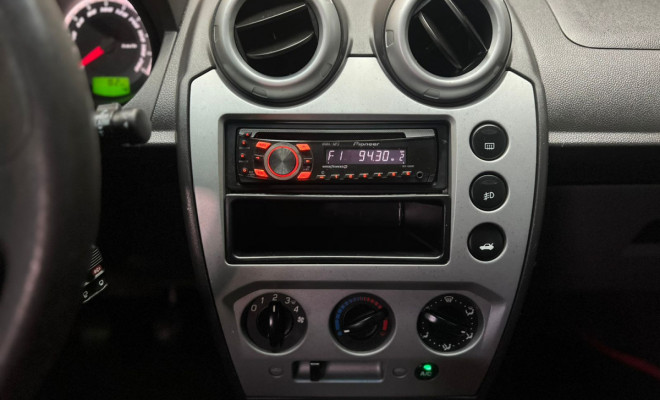 Ford Fiesta 1.6 8V Flex/Class 1.6 8V Flex 5p 2011 Flex-8