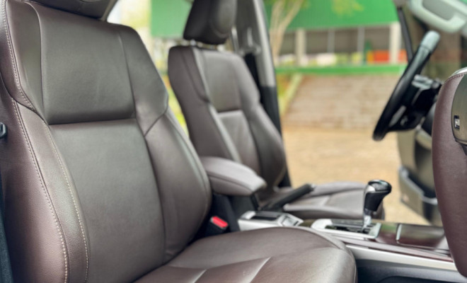 Toyota Hilux SW4 SRX 4x4 2.8 TDI 16V Dies. Aut. 2017 Diesel-2