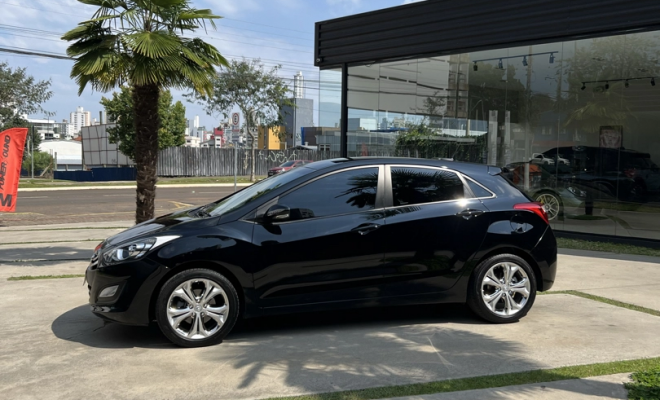 Hyundai i30 1.8 16V Aut. 5p 2015 Gasolina-0