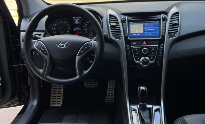 Hyundai i30 1.8 16V Aut. 5p 2015 Gasolina-5
