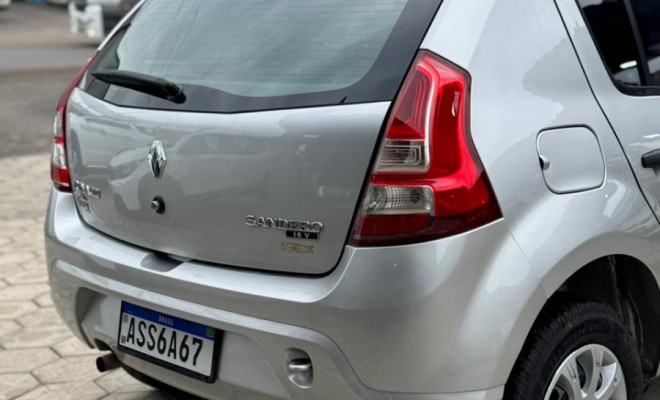 Renault SANDERO Expression Hi-Flex 1.0 16V 5p 2011 Flex-3