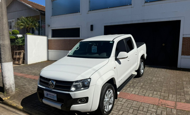 VW - VolksWagen AMAROK High.CD 2.0 16V TDI 4x4 Dies. Aut 2013 Diesel-1