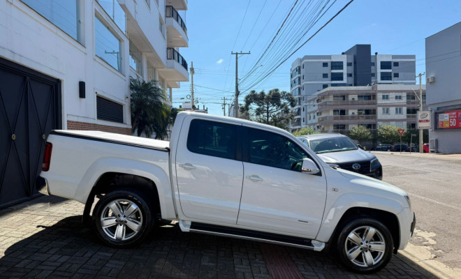VW - VolksWagen AMAROK High.CD 2.0 16V TDI 4x4 Dies. Aut 2013 Diesel-2