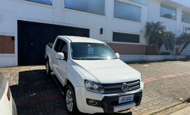 VW - VolksWagen AMAROK High.CD 2.0 16V TDI 4x4 Dies. Aut 2013 Diesel-0