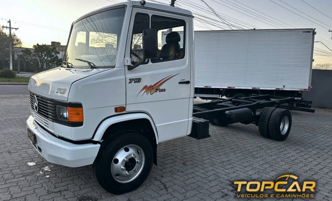 MERCEDES-BENZ 710/ 710 Plus 2p (diesel) 2009 Diesel-1