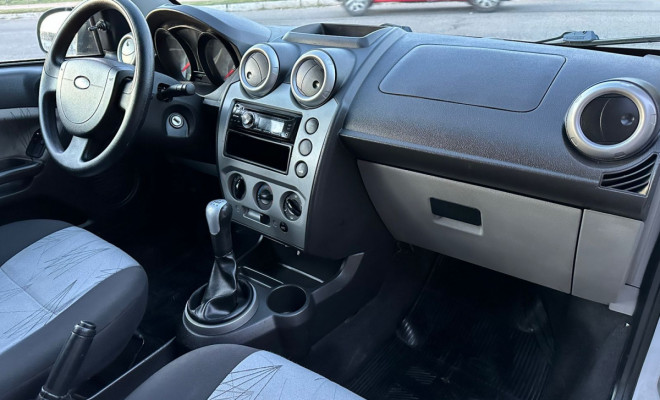 Ford Fiesta 1.6 8V Flex - 2009-7