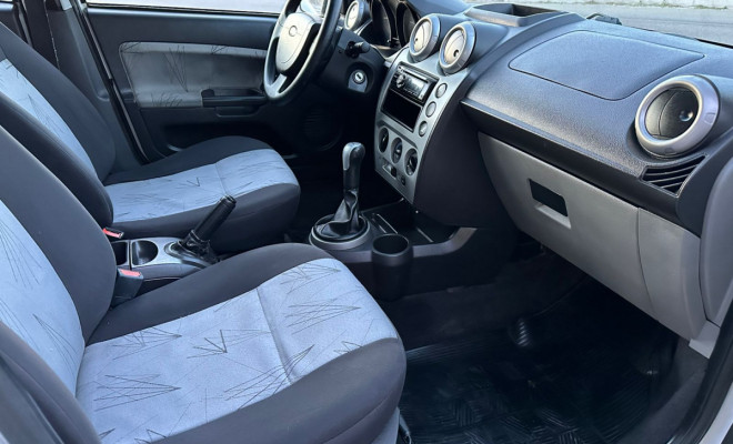 Ford Fiesta 1.6 8V Flex - 2009-6