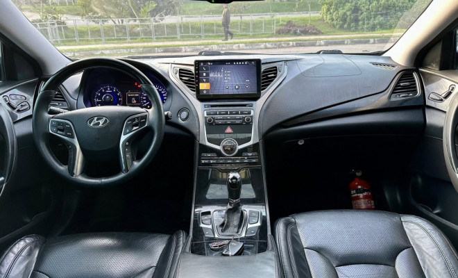 Hyundai AZERA 3.0 V6 - 2015-12