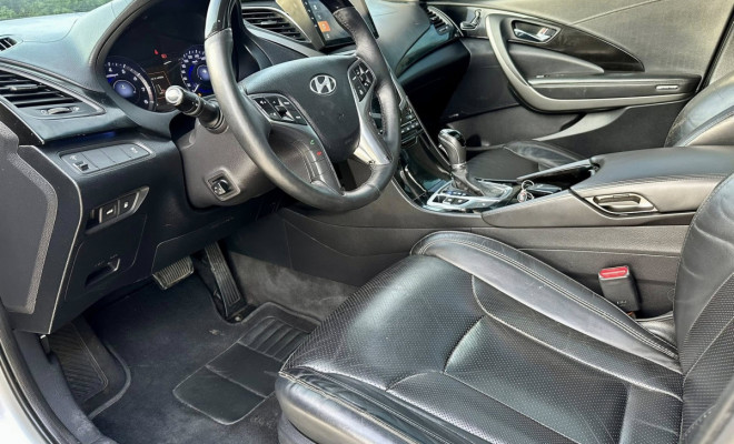 Hyundai AZERA 3.0 V6 - 2015-9