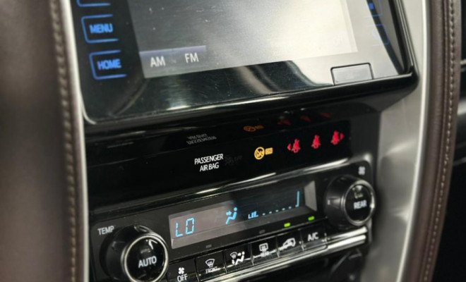 Toyota Hilux SW4 SRX 4x4 2.8 TDI 16V Dies. Aut. 2017 Diesel-8