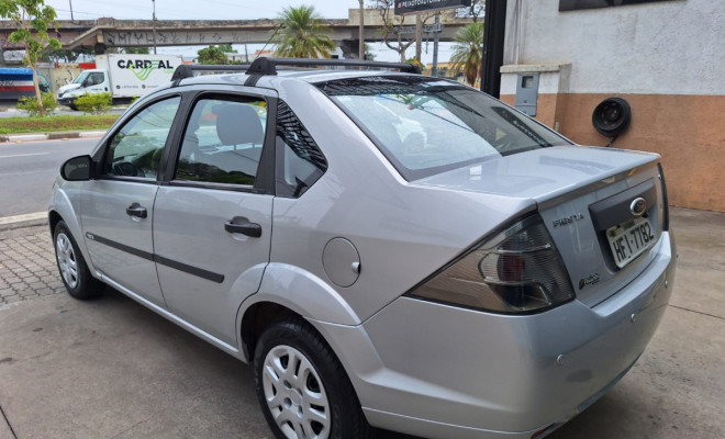 Ford Fiesta Sed. 1.6 8V Flex 4p 2012 Flex-4