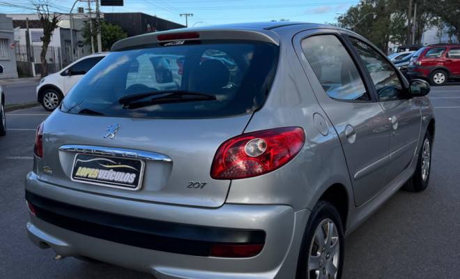Peugeot 207 XR 1.4 Flex 8V 5p 2011 Flex-4
