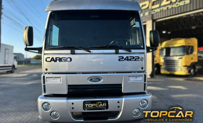 FORD CARGO 2422/ 2422 E 3-Eixos 2p (diesel) 2010 Diesel