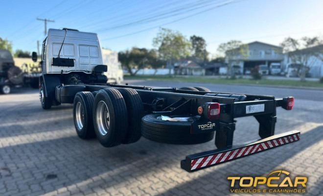 FORD CARGO 2422/ 2422 E 3-Eixos 2p (diesel) 2010 Diesel-5