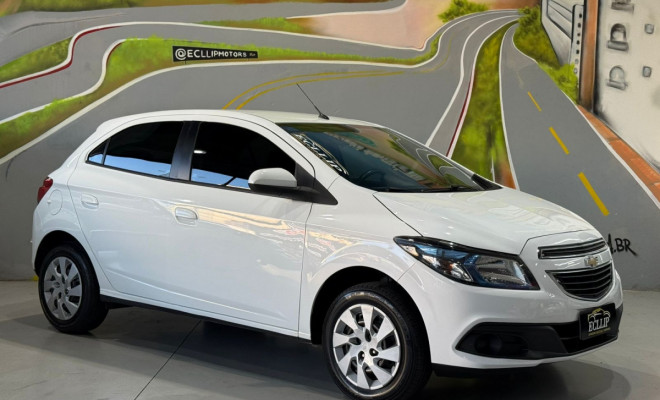 GM - Chevrolet ONIX HATCH LT 1.4 8V FlexPower 5p Mec. 2015 Flex-0
