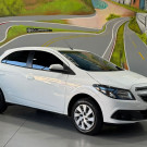 GM - Chevrolet ONIX HATCH LT 1.4 8V FlexPower 5p Mec. 2015 Flex-0
