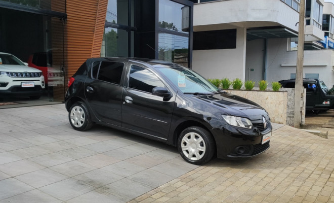 Renault SANDERO Authentique Hi-Power 1.0 16V 5p 2015 Flex