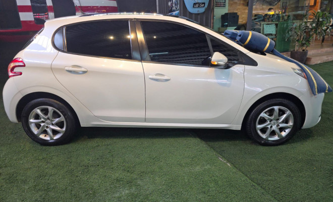Peugeot 208 Allure 1.5 Flex 8V 5p 2016 Flex-4