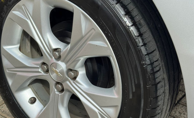 GM - Chevrolet ONIX HATCH PREM. 1.0 12V TB Flex 5p Aut. 2021 Flex-13