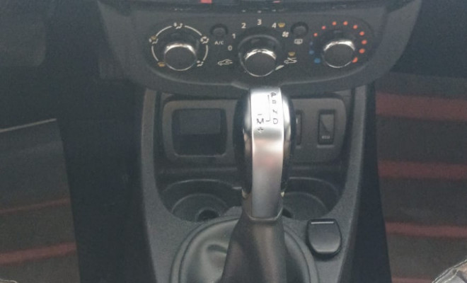 Renault DUSTER DAKAR 4x2 2.0 Hi-Flex 16V Aut. 2017 Flex-8