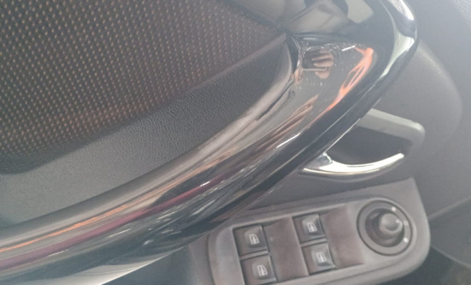 Renault DUSTER DAKAR 4x2 2.0 Hi-Flex 16V Aut. 2017 Flex-10