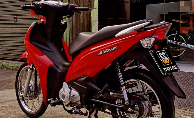 HONDA BIZ 110i ano 2023 baixa km-2