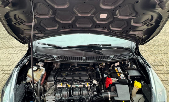 Ford Ka SEL 1.5 16V Flex 5p 2015 Flex-13