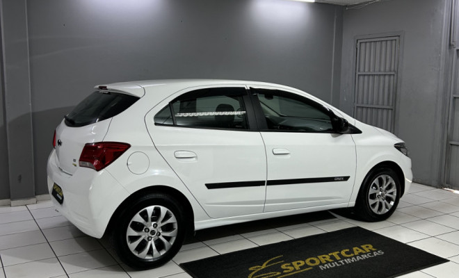 GM - Chevrolet ONIX HATCH 1.0 12V Flex 5p Mec. 2021 Flex-6
