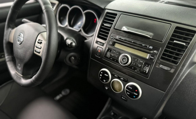 Nissan TIIDA SL 1.8/1.8 Flex 16V  Mec. 2013 Flex-10