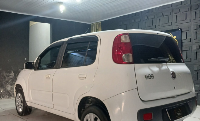 Fiat UNO VIVACE Celeb. 1.0 2015-4