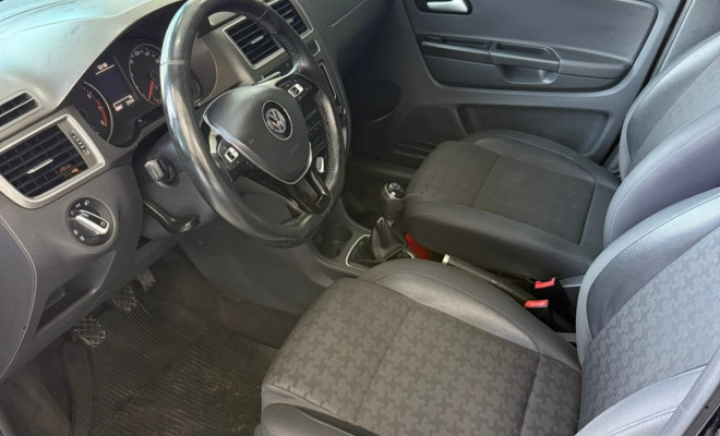 VW - VolksWagen Fox Comfortline 1.0-4