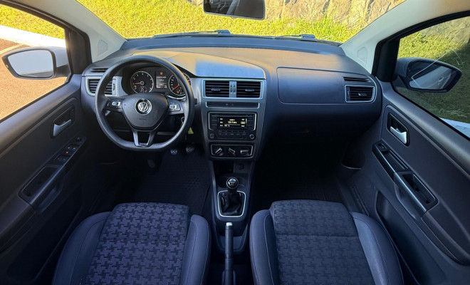 VW - VolksWagen Fox Comfortline 1.0 Flex 12V 5p 2017 Flex-10