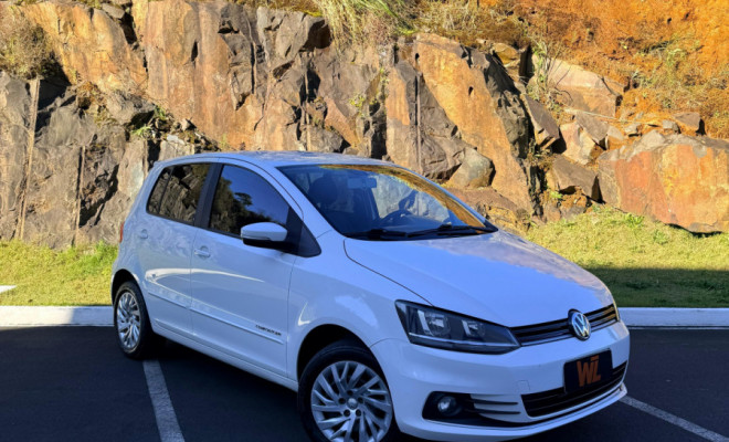 VW - VolksWagen Fox Comfortline 1.0 Flex 12V 5p 2017 Flex